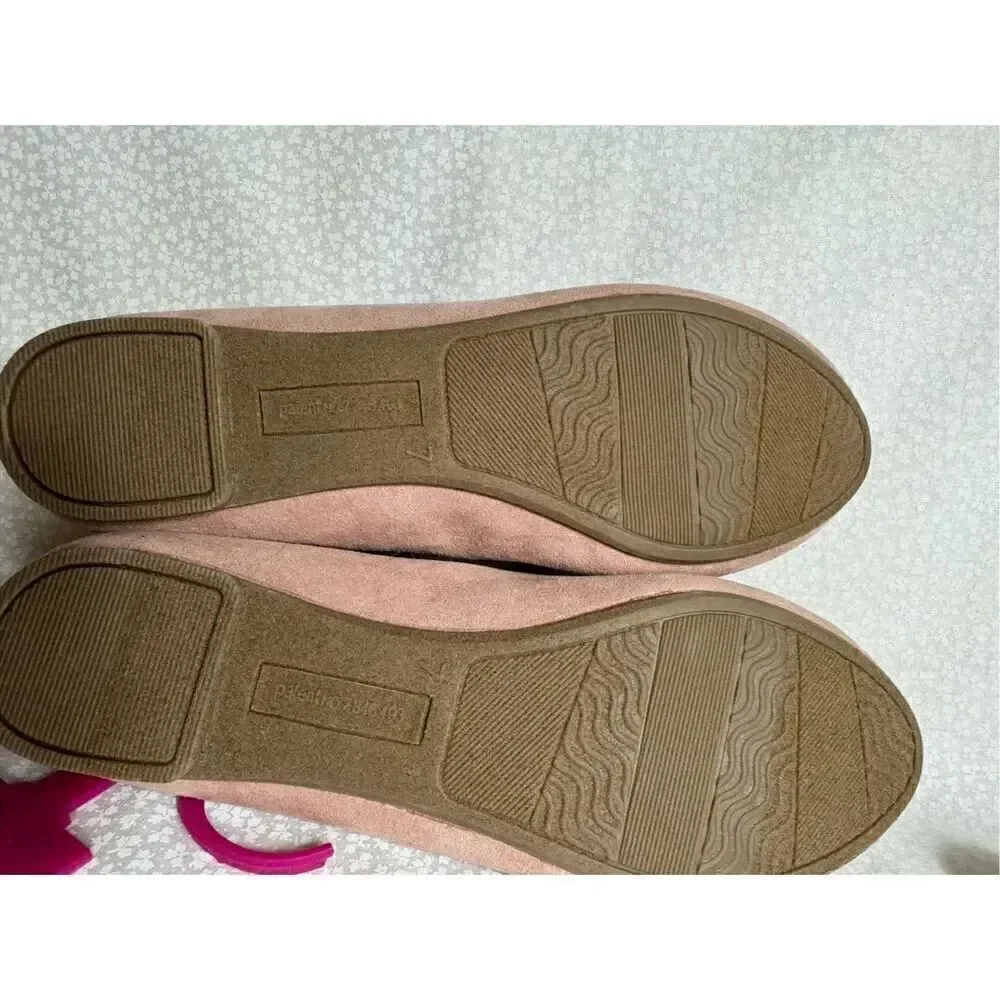 SO Women’s Size 7 Seadragon Blush Flats